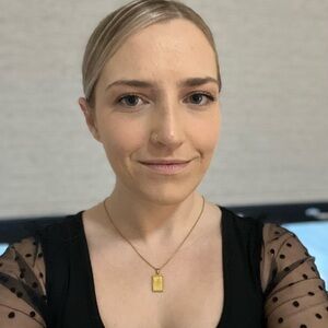 Meet your Posher, Debra